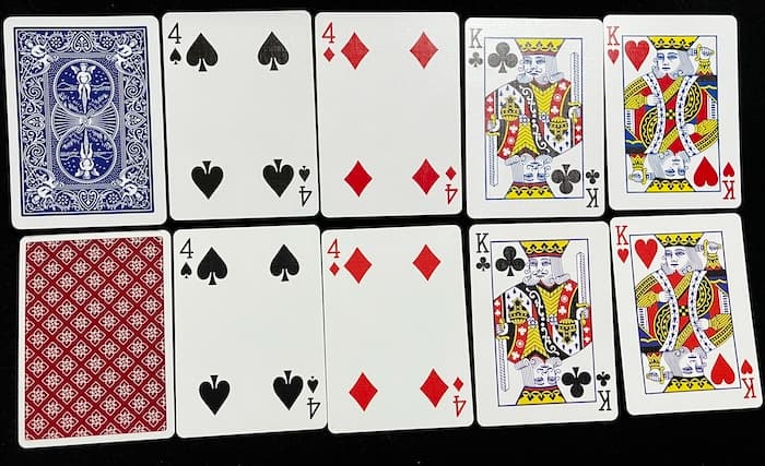 EDEN PLAYING CARDSとBicycleを比較した画像